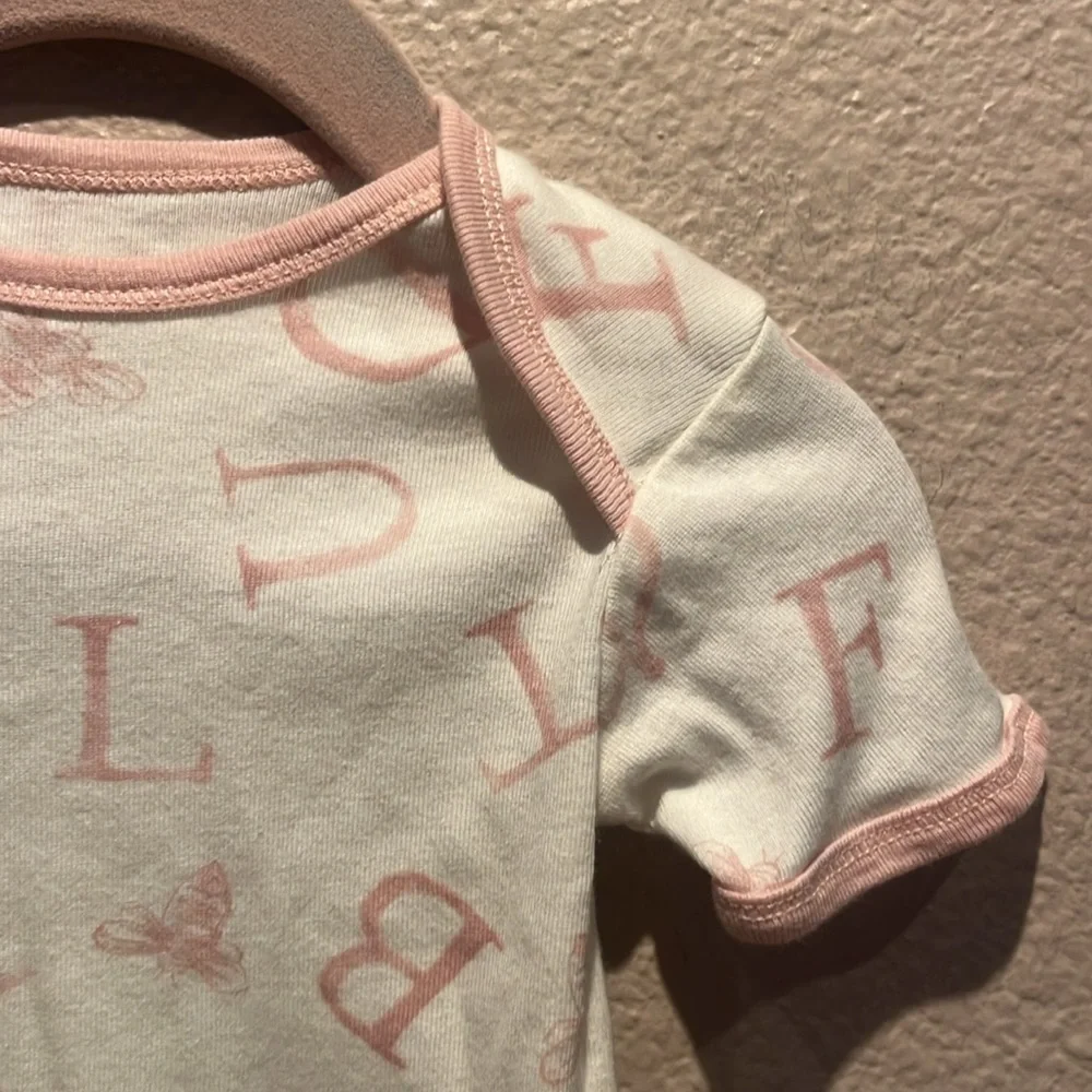Burt’s Bees Baby Girl’s Onesie Alphabet Bee Size 3-6 Months Cotton - Picture 3 of 8
